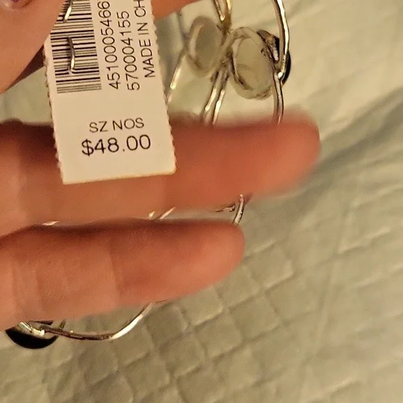 White House Black Market silver and Black Bracelet
Wore 1 x. - Picture 6 of 7